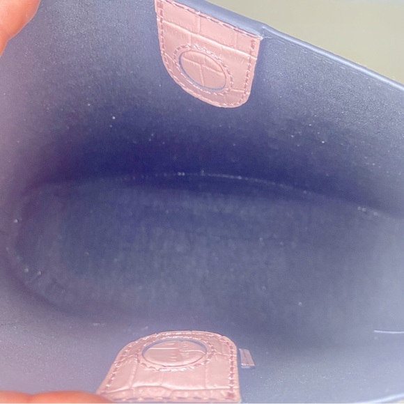 NWT Oryany Focus Mini Croc-Embossed Leather Crossbody Bag in Vintage Pink - Picture 8 of 16